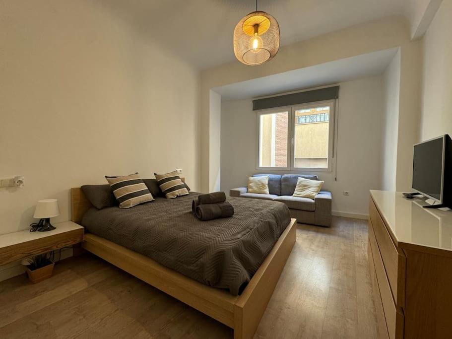 Dreaming Santa Teresa - Free Parking *
