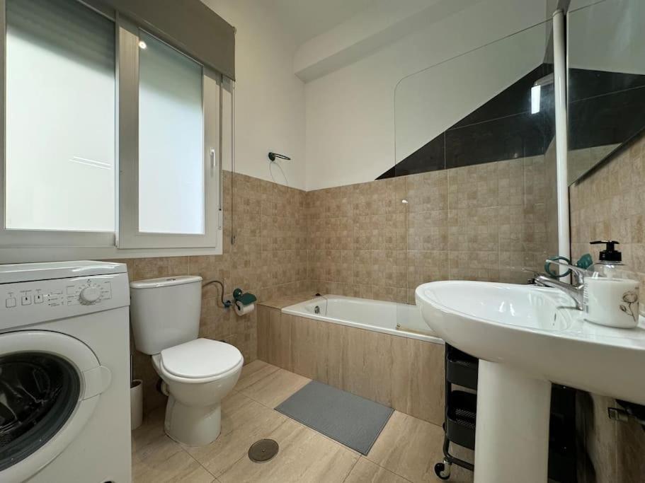 Dreaming Santa Teresa - Free Parking *